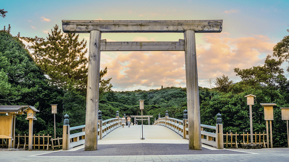 伊勢神宮正面鳥居と橋