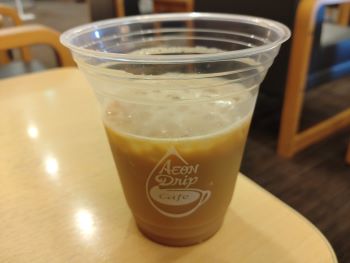 ｘでのイオンラウンジのドリンク写真